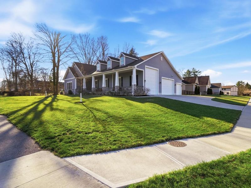 124 Mainsail Drive, Westerville, OH 43081 Photo 3