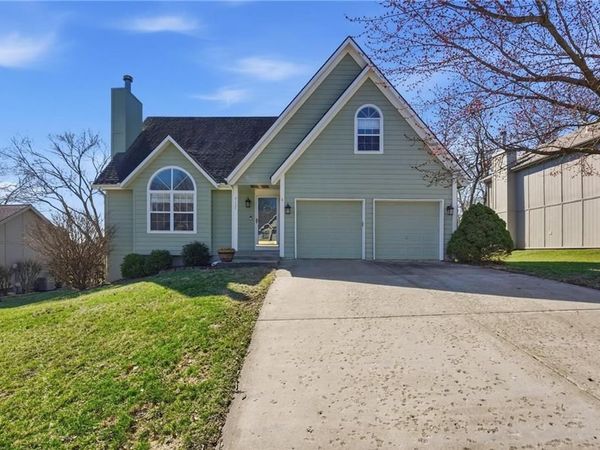 4227 NW 78th Street, Kansas City, MO 64151