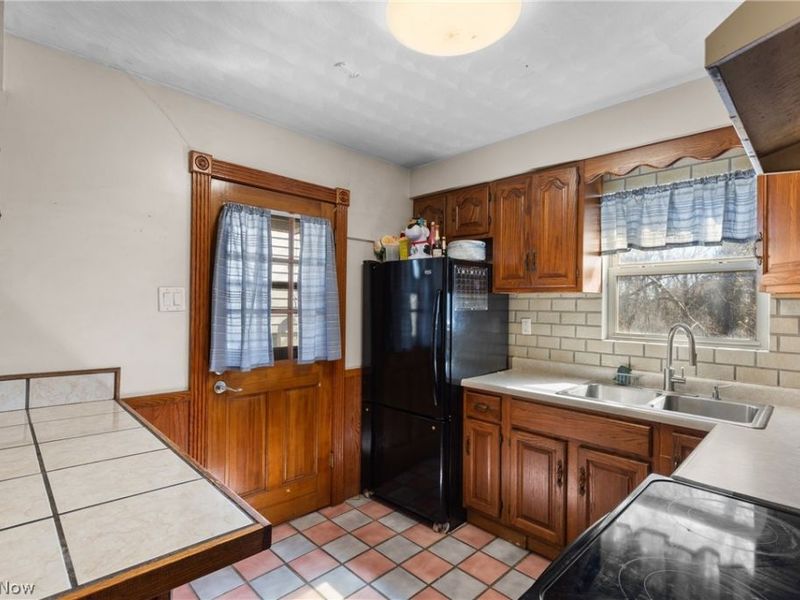 832 Buena Vista Boulevard, Steubenville, OH 43952 Photo 10