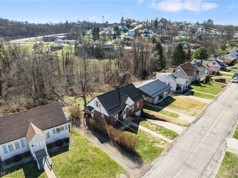 832 Buena Vista Boulevard, Steubenville, OH 43952 Photo 27