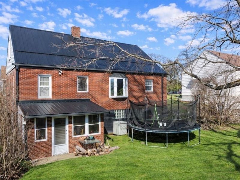 832 Buena Vista Boulevard, Steubenville, OH 43952 Photo 3