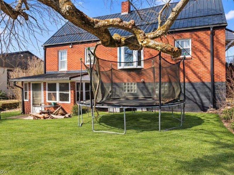 832 Buena Vista Boulevard, Steubenville, OH 43952 Photo 4