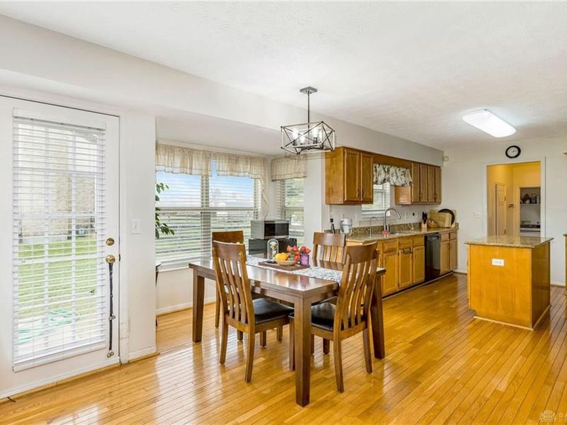 6653 Clovis Drive, Fairfield Township, OH 45011 Photo 9