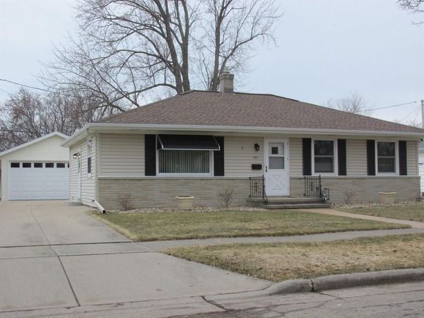 1011 E LINDBERGH STREET, Appleton, WI 54911