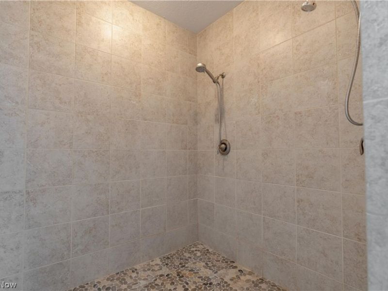 520 Pga Boulevard, New Philadelphia, OH 44663 Photo 16