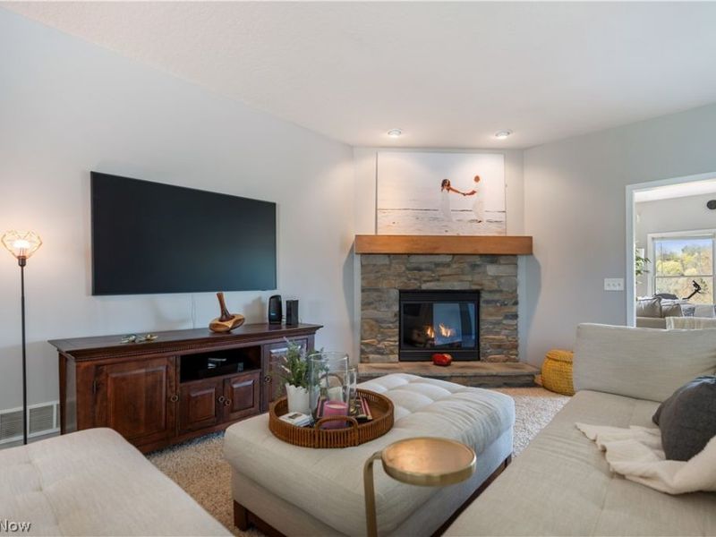 520 Pga Boulevard, New Philadelphia, OH 44663 Photo 7