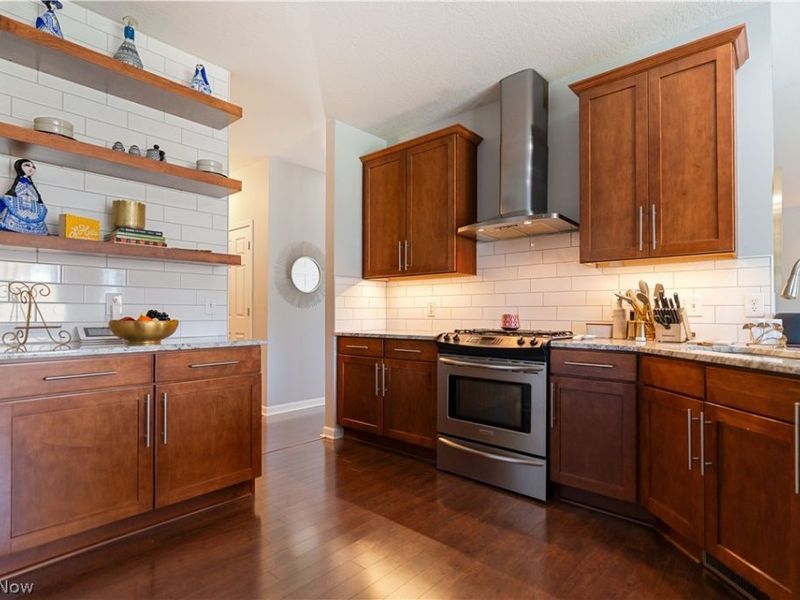 520 Pga Boulevard, New Philadelphia, OH 44663 Photo 9