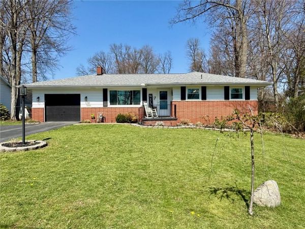 20 W Meyer Avenue, New Castle, PA 16105