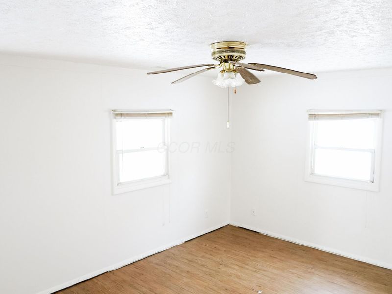 629 N Dawson Avenue , Columbus, OH 43219 Photo 2