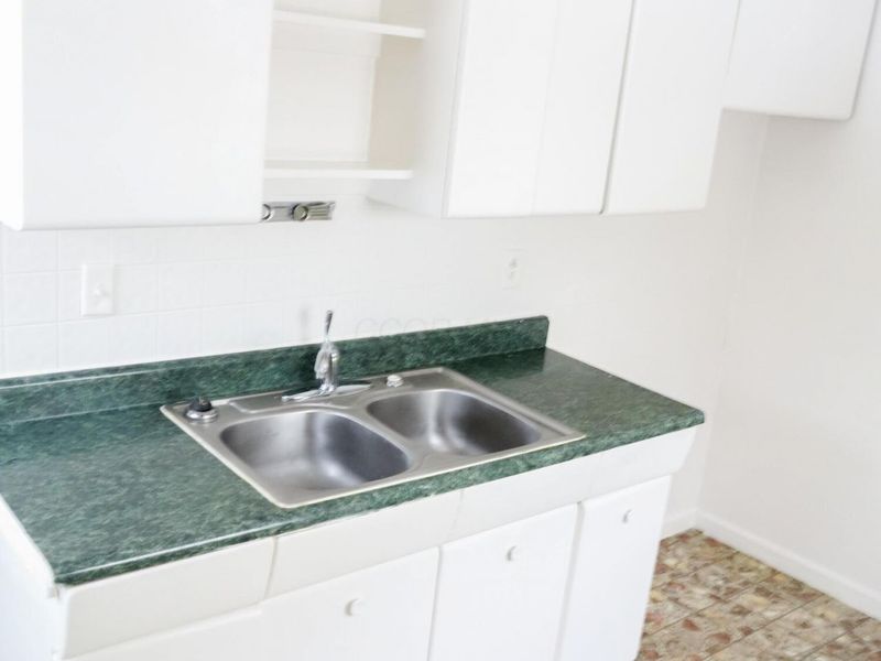 629 N Dawson Avenue , Columbus, OH 43219 Photo 6