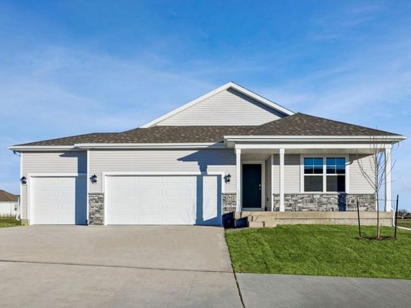 308 Kingfisher Court SW, Bondurant, IA 50035