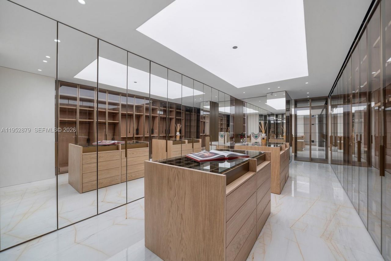 10203 Collins Ave , Unit 2701, Bal Harbour, FL 33154 Photo