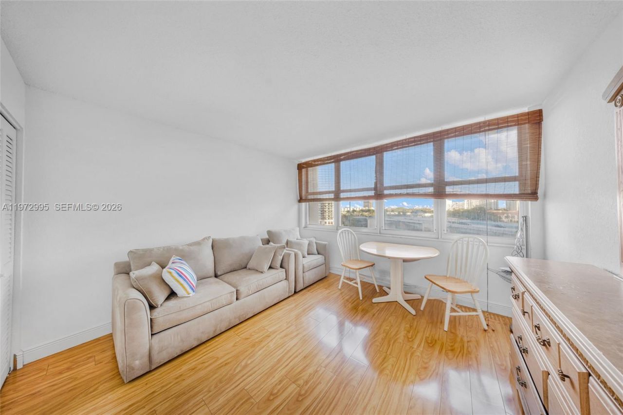 1825 S Ocean Dr , Unit 708, Hallandale Beach, FL 33009 Photo