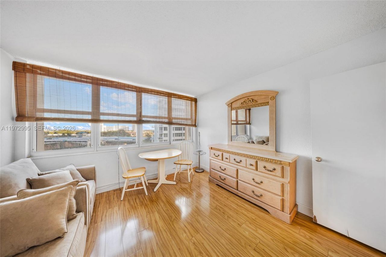 1825 S Ocean Dr , Unit 708, Hallandale Beach, FL 33009 Photo