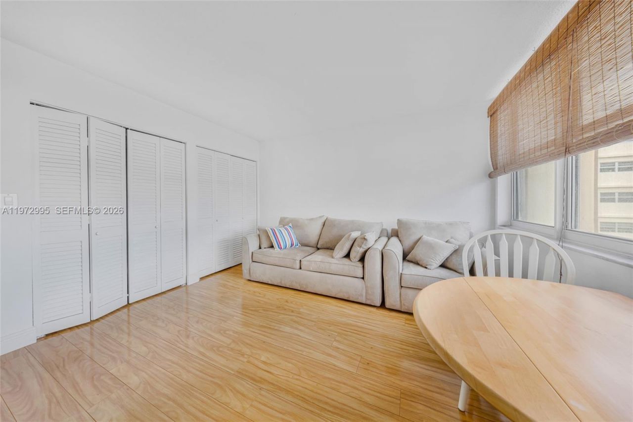 1825 S Ocean Dr , Unit 708, Hallandale Beach, FL 33009 Photo