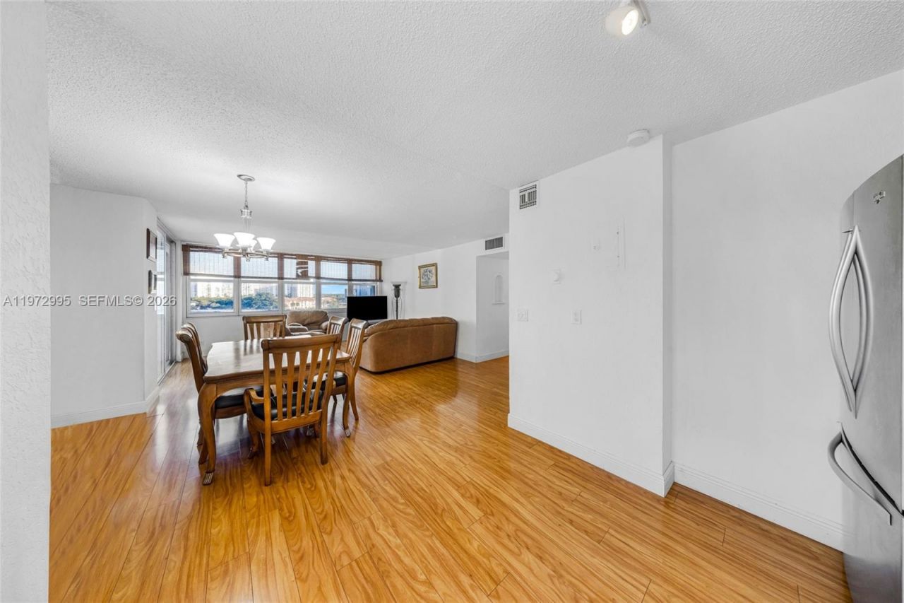 1825 S Ocean Dr , Unit 708, Hallandale Beach, FL 33009 Photo