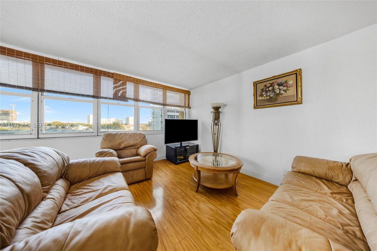 1825 S Ocean Dr , Unit 708, Hallandale Beach, FL 33009 Photo