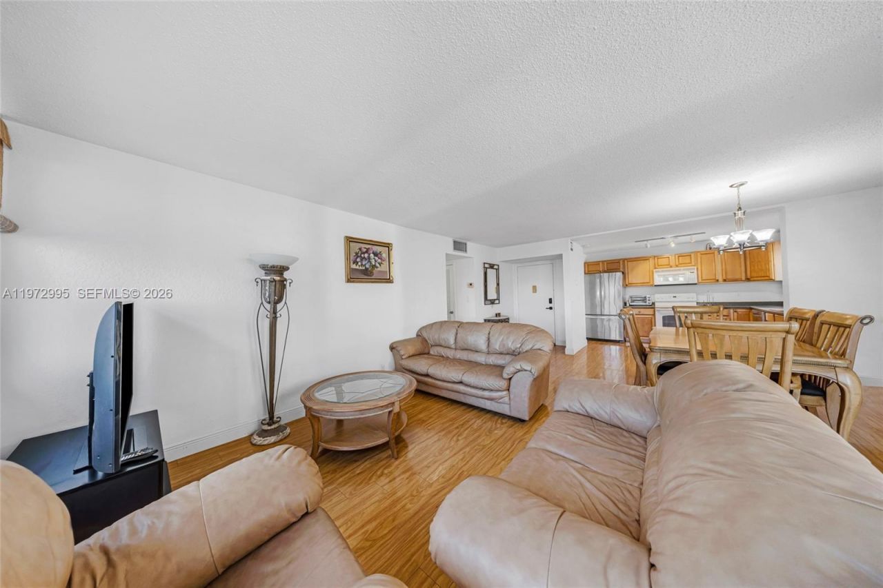 1825 S Ocean Dr , Unit 708, Hallandale Beach, FL 33009 Photo