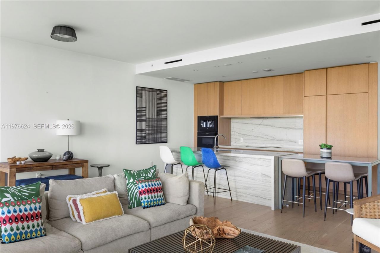 8701 Collins Ave , Unit 604, Miami Beach, FL 33154 Photo