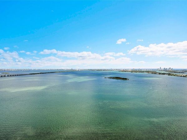 700 NE 24 , Unit 3106, Miami, FL 33137