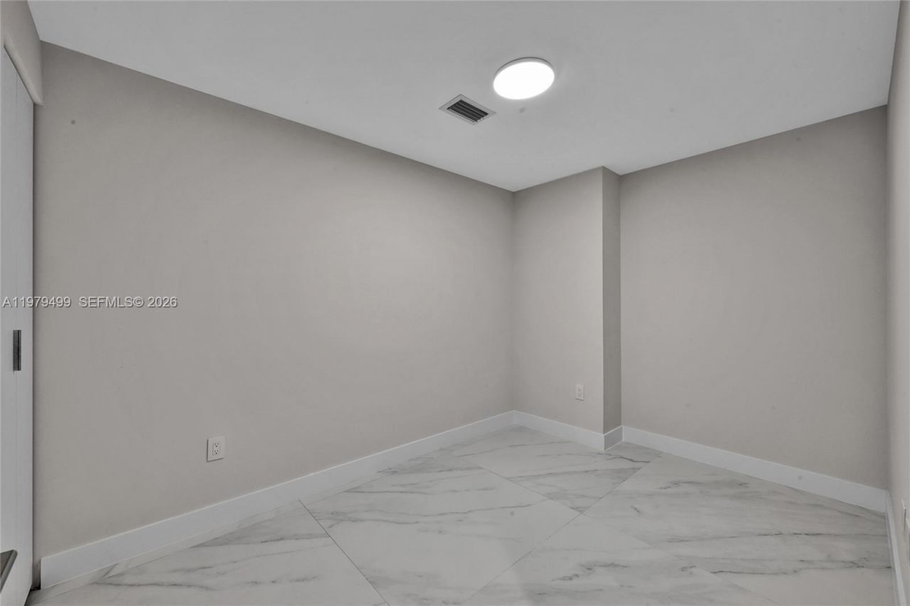 700 NE 24 , Unit 3106, Miami, FL 33137 Photo