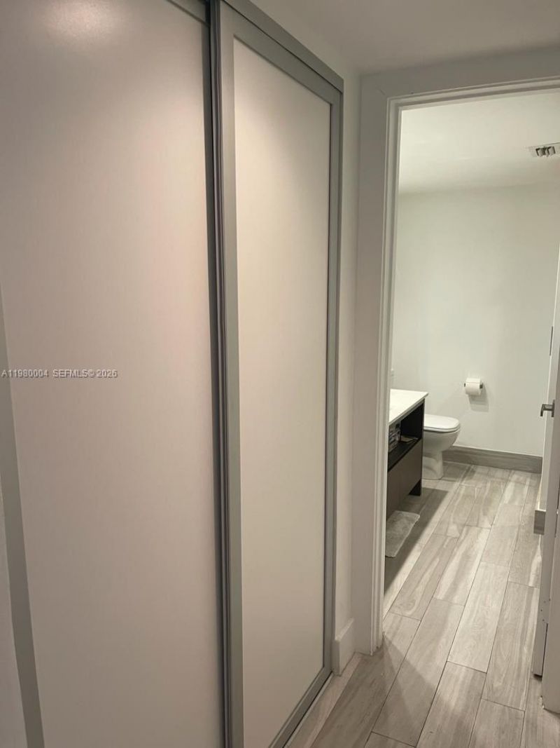 260 Sunrise Dr, Unit H, Key Biscayne, FL 33149 Photo