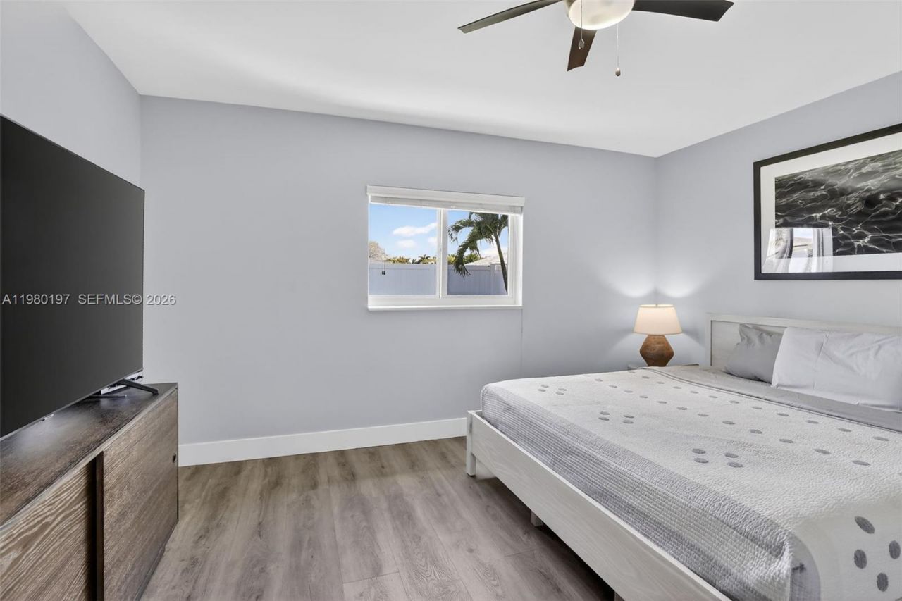 8008 NW 101st Ave, Tamarac, FL 33321 Photo