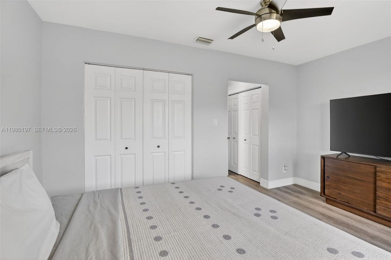 8008 NW 101st Ave, Tamarac, FL 33321 Photo