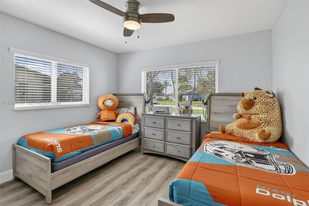 8008 NW 101st Ave, Tamarac, FL 33321 Photo