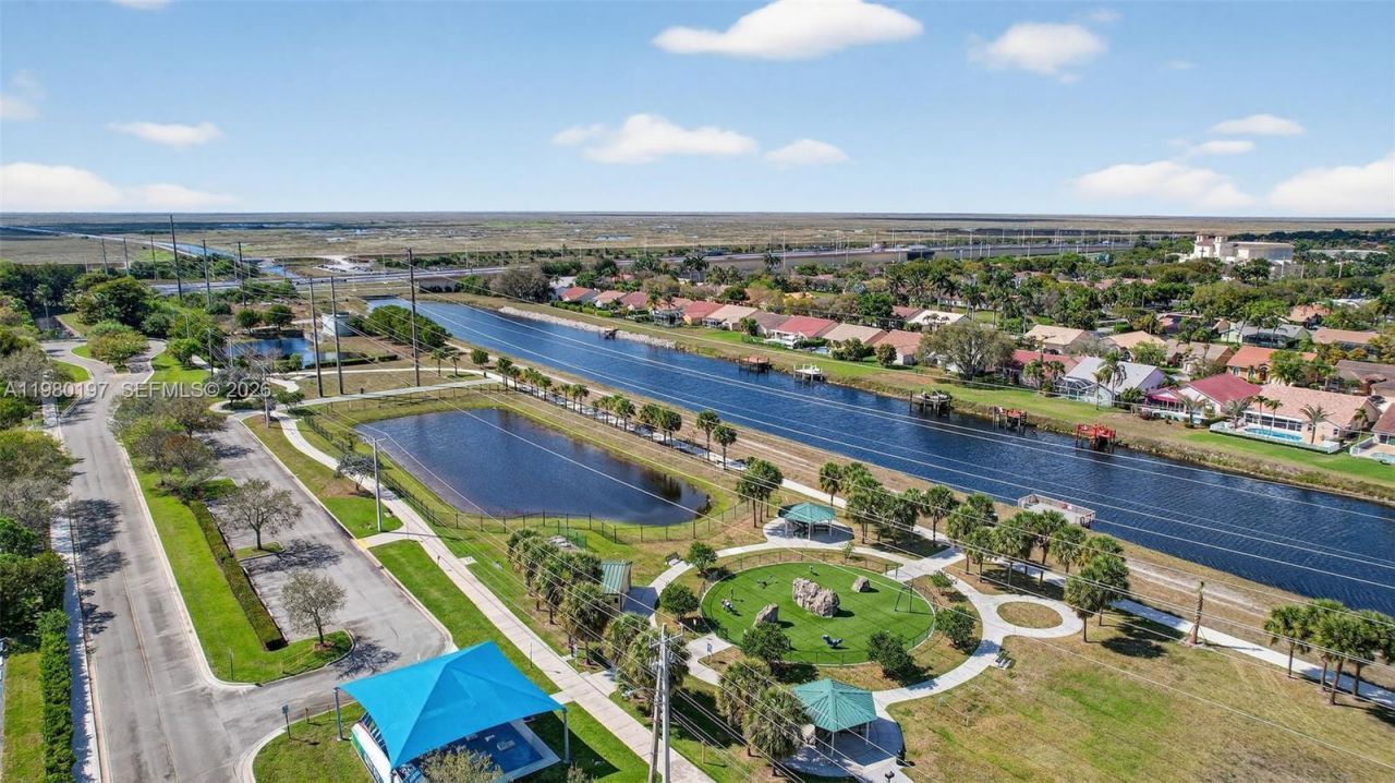 8008 NW 101st Ave, Tamarac, FL 33321 Photo