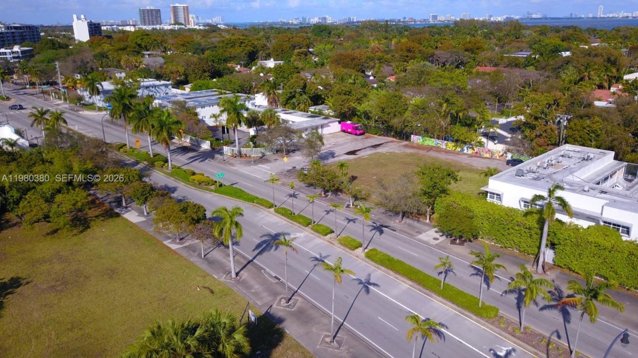 5215 Biscayne Blvd , Miami, FL 33137 Photo