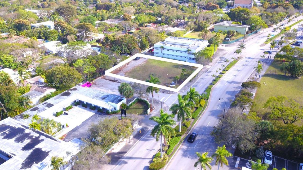 5215 Biscayne Blvd , Miami, FL 33137 Photo