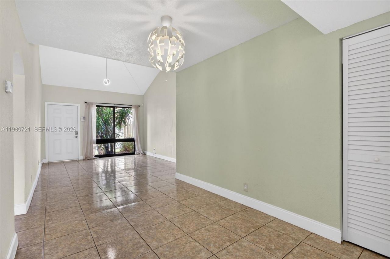11160 NW 37th St, Sunrise, FL 33351 Photo