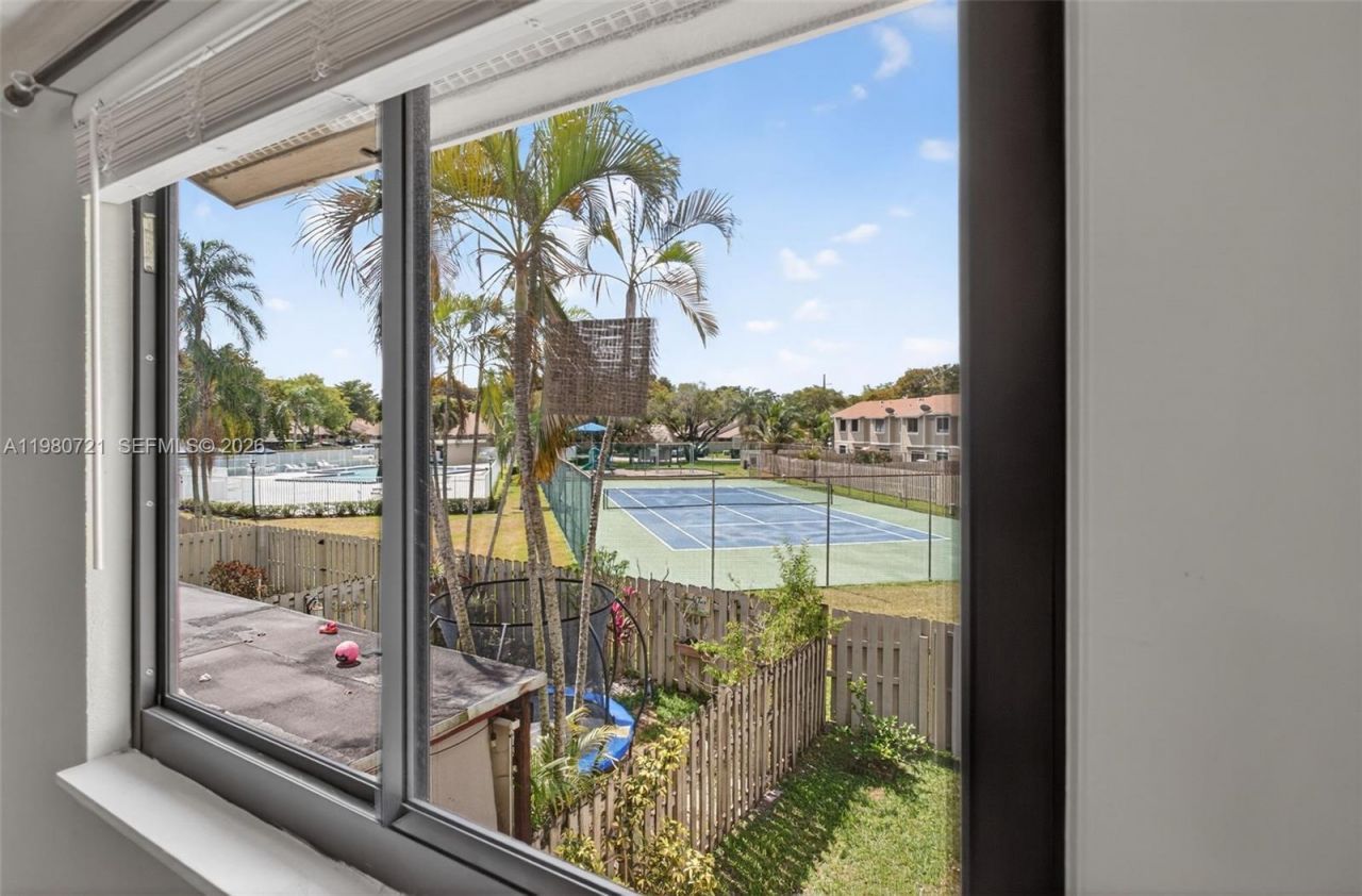 11160 NW 37th St , Sunrise, FL 33351 Photo