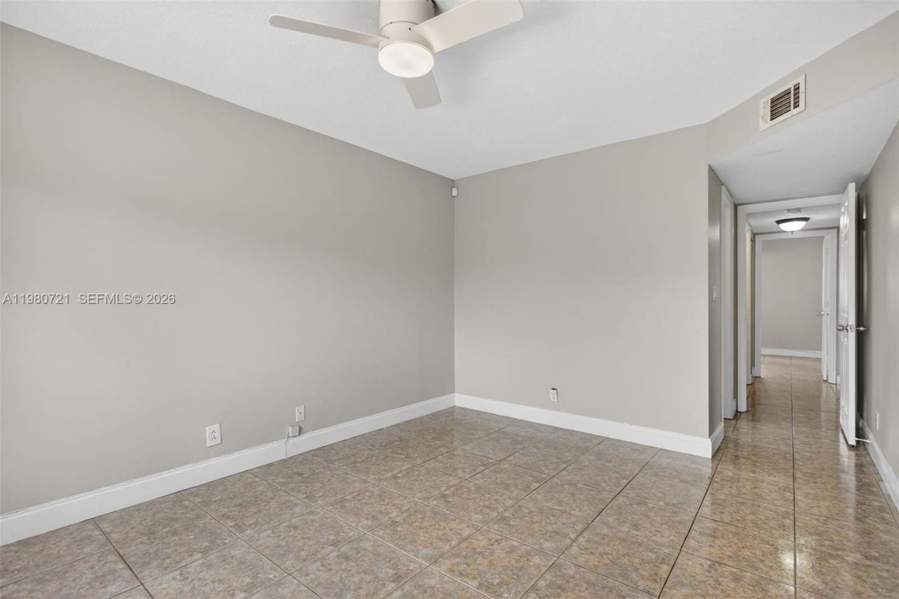 11160 NW 37th St, Sunrise, FL 33351 Photo