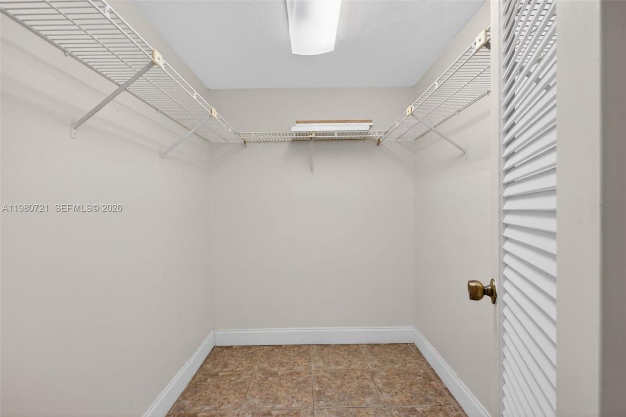 11160 NW 37th St, Sunrise, FL 33351 Photo
