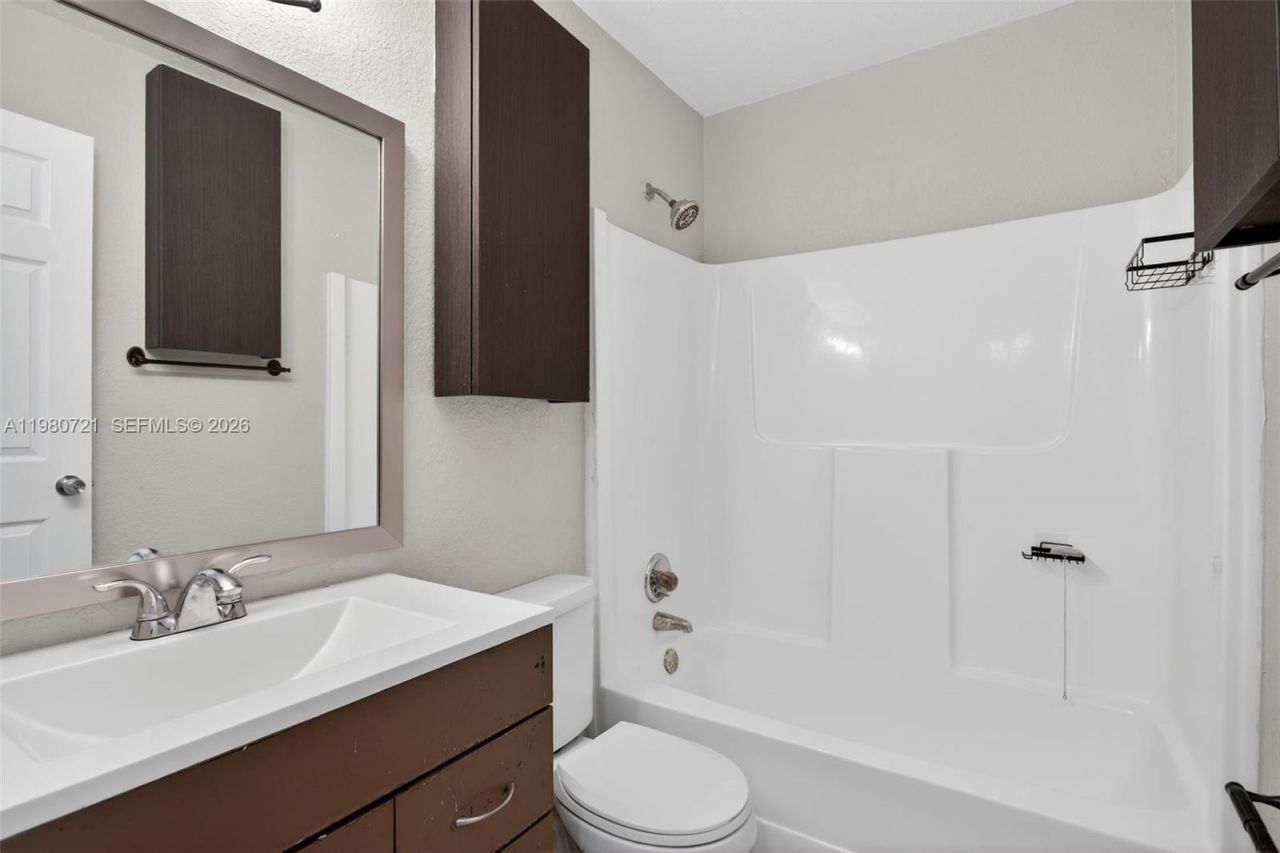 11160 NW 37th St , Sunrise, FL 33351 Photo