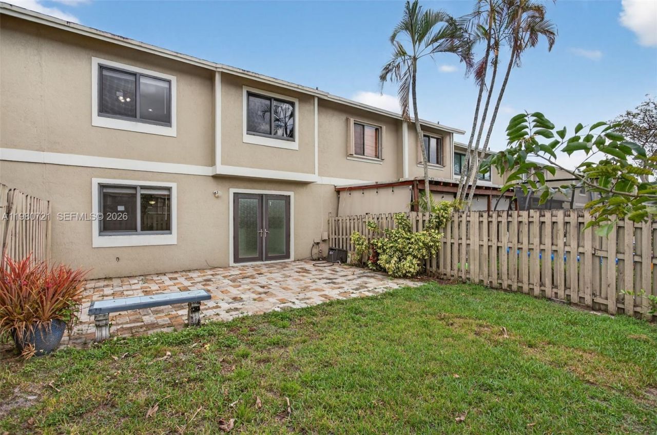 11160 NW 37th St , Sunrise, FL 33351 Photo