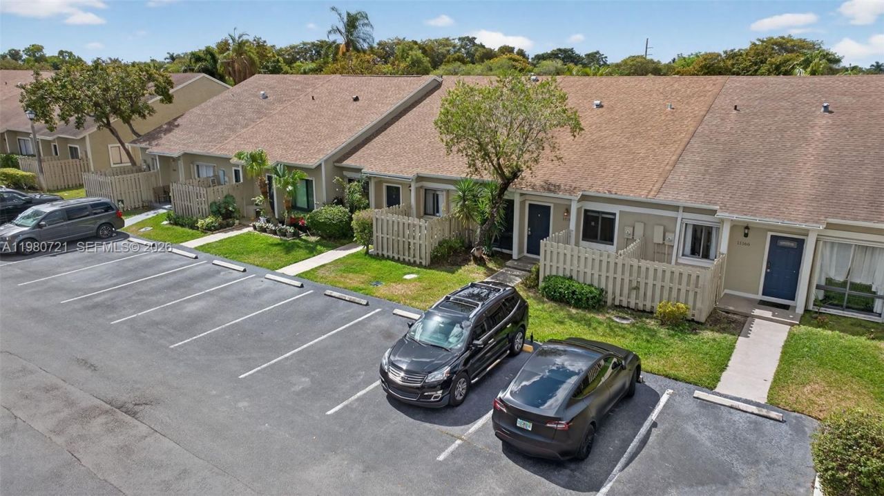 11160 NW 37th St, Sunrise, FL 33351 Photo