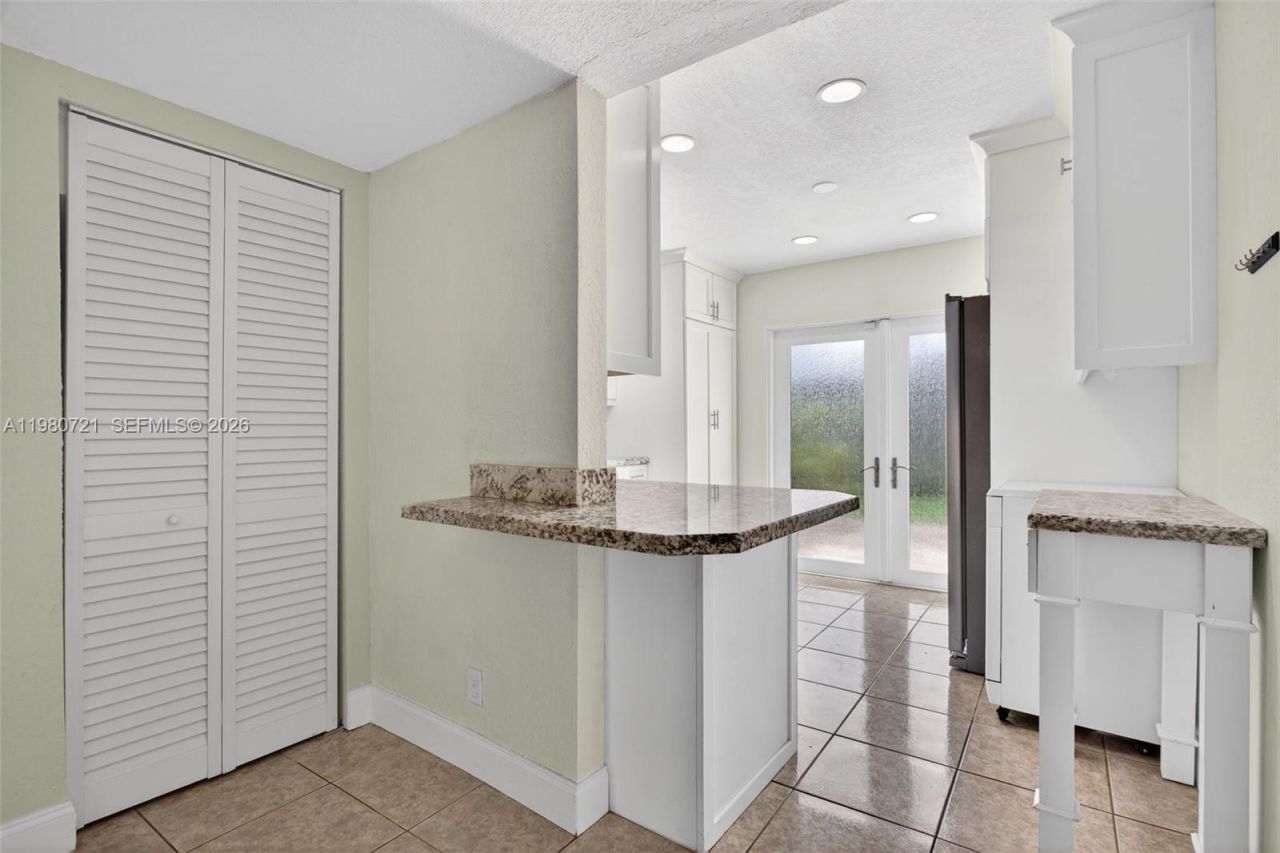 11160 NW 37th St, Sunrise, FL 33351 Photo
