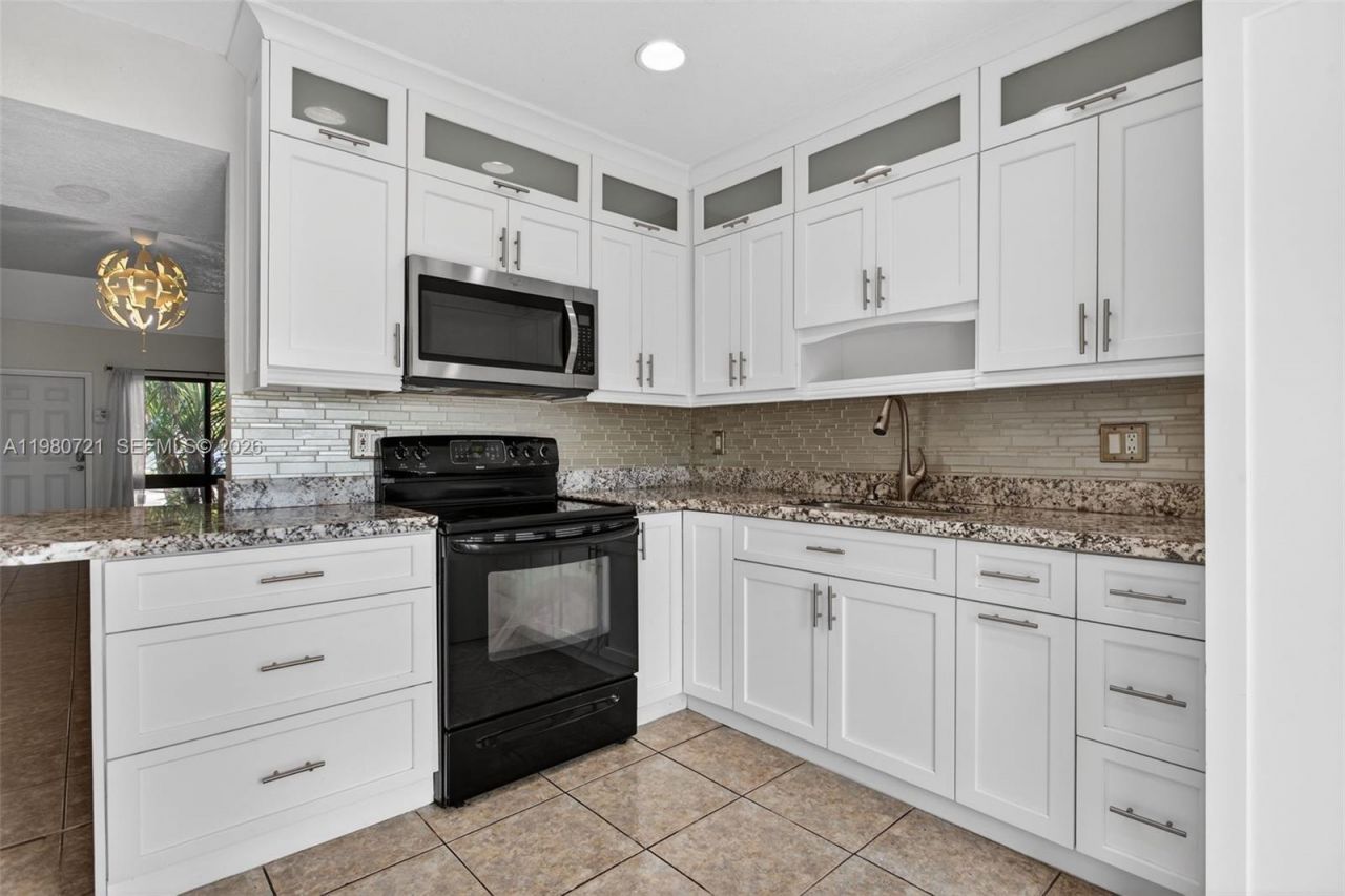 11160 NW 37th St, Sunrise, FL 33351 Photo