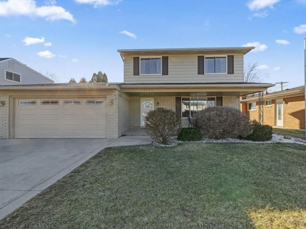 34665 Esper Drive, Sterling Heights, MI 48312