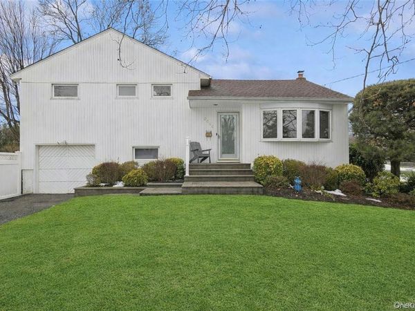 2644 Pine Court , North Bellmore, NY 11710