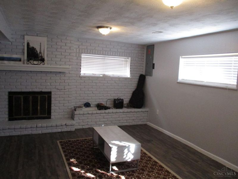 3578 Fieldcrest Drive, Cincinnati, OH 45211 Photo 12