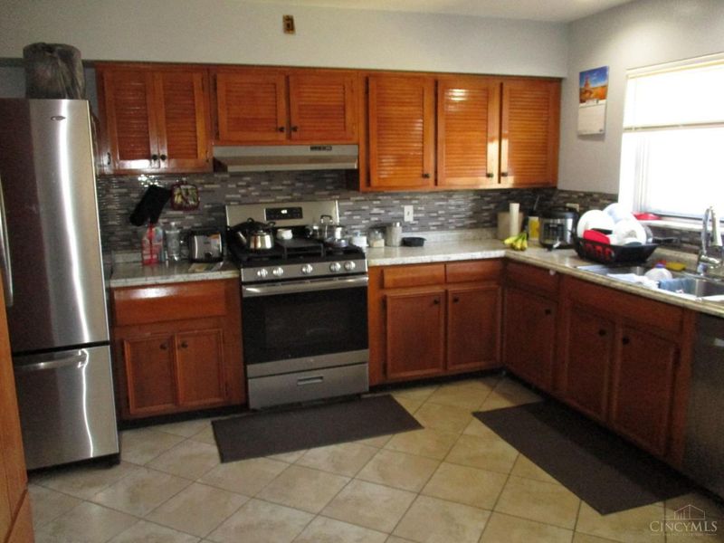 3578 Fieldcrest Drive, Cincinnati, OH 45211 Photo 16