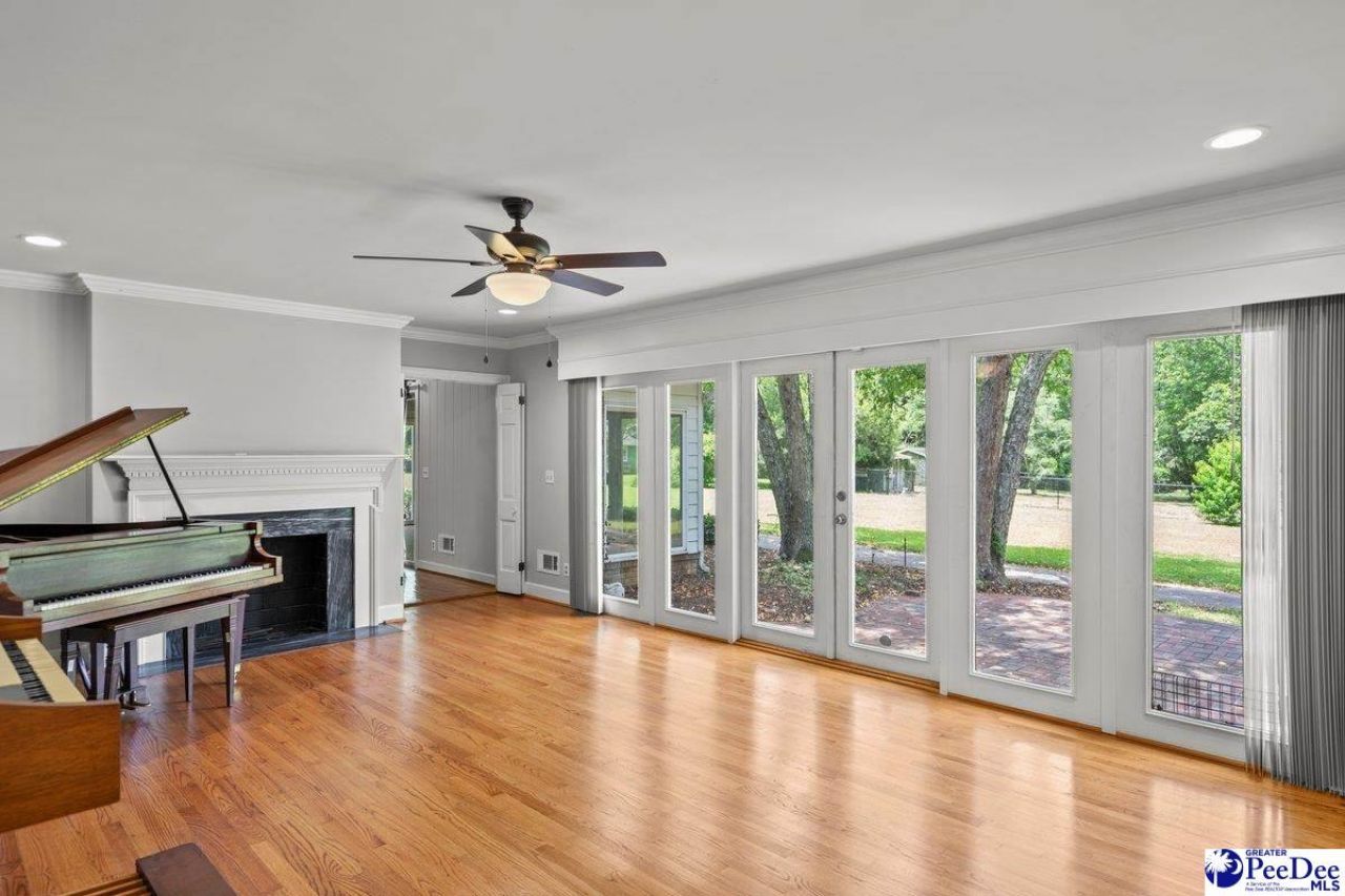 107 Providence Road Photo 21