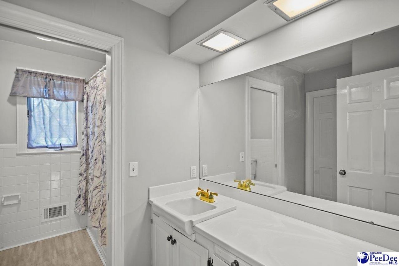 107 Providence Road Photo 22