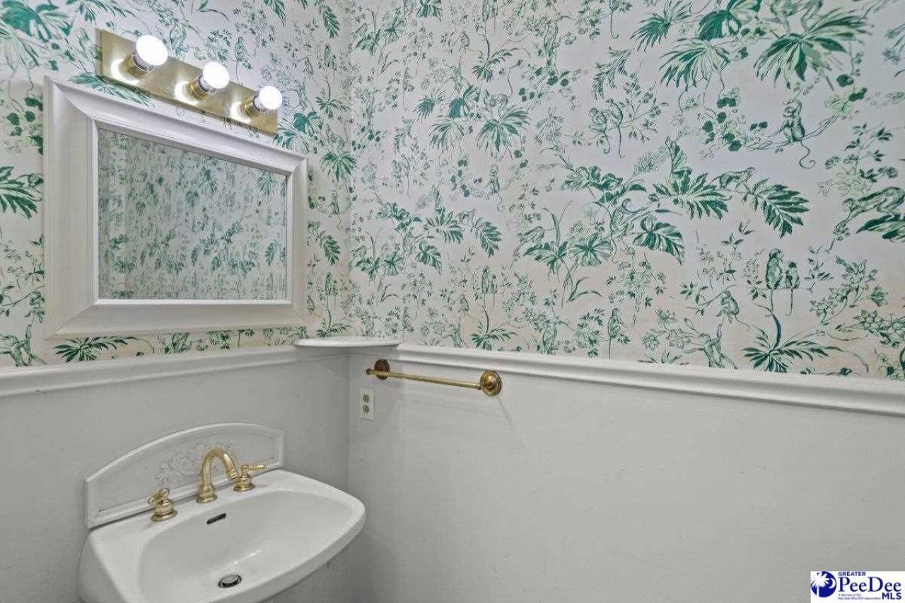 107 Providence Road Photo 33