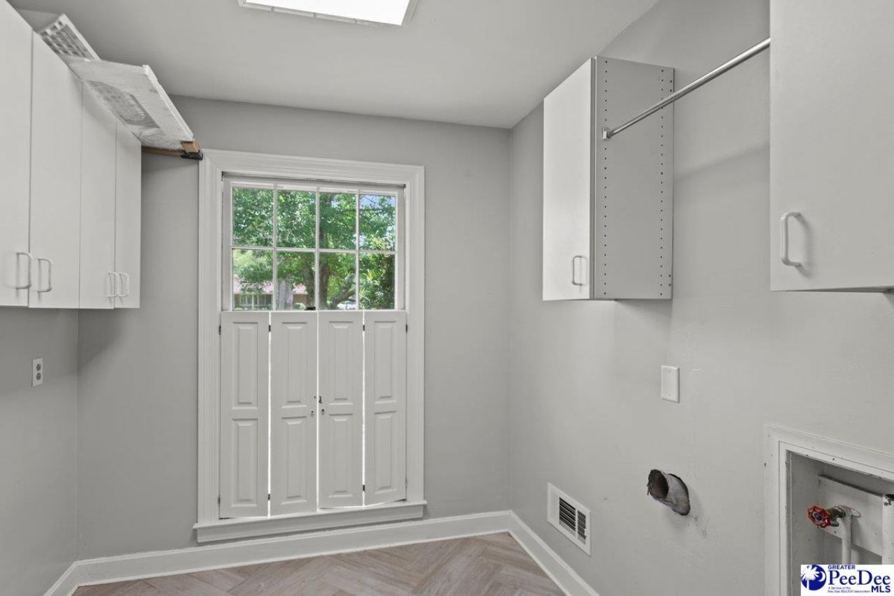 107 Providence Road Photo 36