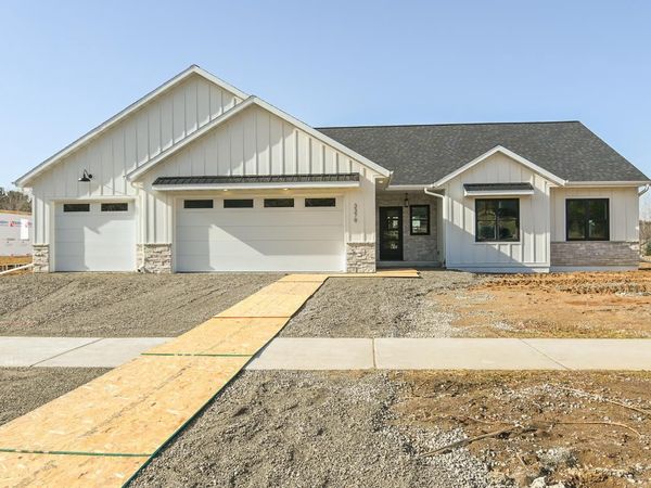 3379 GLENDALE AVENUE, Green Bay, WI 54313